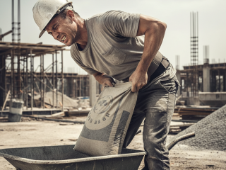Berufe mit hohem körperlichen Einsatz – Reinigung, Logistik, Produktion, Pflege – weisen deutlich höhere Krankenstände auf als Tätigkeiten in Büro, IT oder Management.