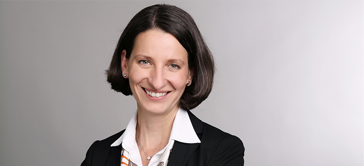 HUK-COBURG: Sarah Rössler legt 2021 Vorstandsmandat nieder