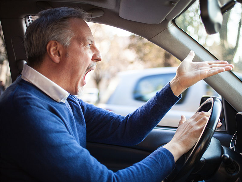 uniVersa: Neuer Kfz-Tarif belohnt unfallfreies Fahren und Kundentreue