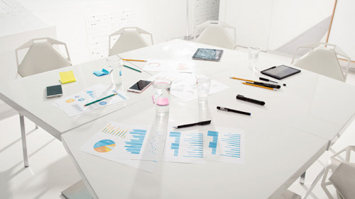 Leerer-Confe-196621846-FO-alphaspirit