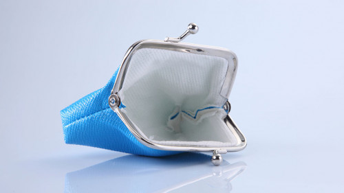 Geldbeutel-leer-93172054-DP-eskaylim