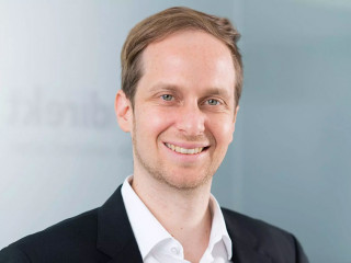 Dr-Philipp-Kanschik-2023-Policen-Direkt