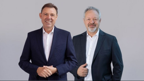 Pressefoto_Dr.Wolfgang Breuer und Patric Fedlmeier.jpg