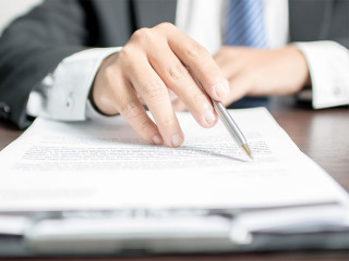 Anzugtraeger-Vertrag-222609851-FO-ngad