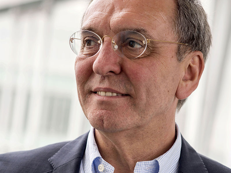 Dr-Klaus-Moeller-2019-Defino