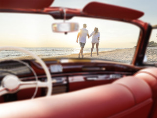 Paar-Strand-Auto-168197295-FO-magdal3na