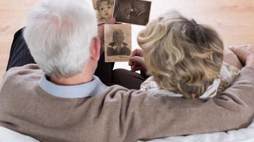 Senioren-Paar-Fotos-81408182-FO-Photographee-eu