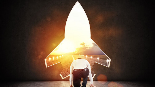 Rakete-Anzugtraeger-Startbahn-227350735-FO-alphaspirit