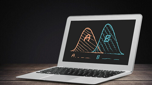 Laptop-Kurven-94812385-FO-BillionPhotos-com