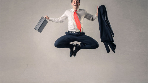 Anzugtraeger-Luftsprung-124255726-FO-olly