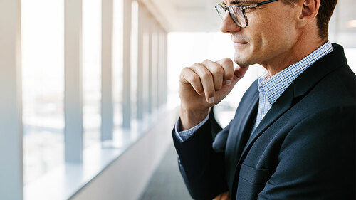 Anzugtraeger-154246874-FO-Jacob-Lund