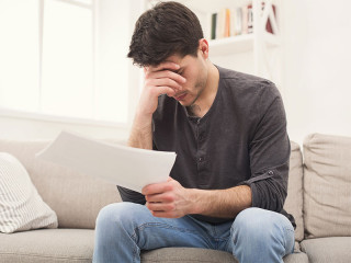 Mann-Brief-205917111-FO-Prostock-studio