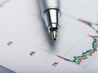 Kugelschreiber-Aktienkurs-224502822-FO-BillionPhotos-com