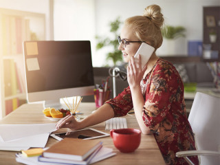 Frau-Homeoffice-110734274-FO-gpointstudio