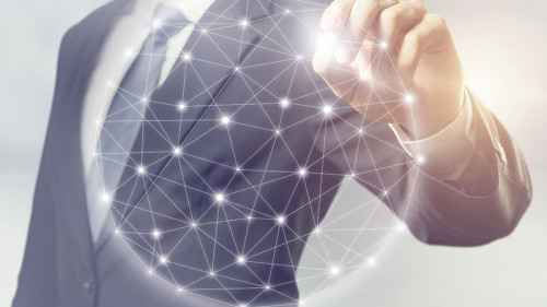 Anzugtraeger-Netzwerk-147575773-FO-oatawa