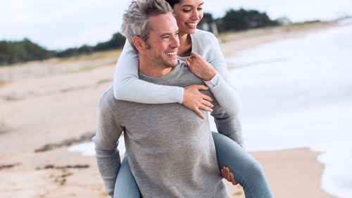 Paar-Strand-169809032-FO-jackfrog