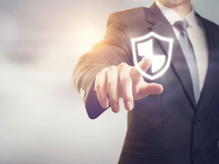 Anzugtraeger-Schild-152444668-FO-oatawa