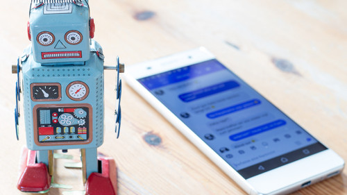 Roboter-Smartphone-144595000-FO-Patrick-Daxenbichler