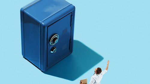 Tresor-Anzugtraeger-208755605-FO-master1305