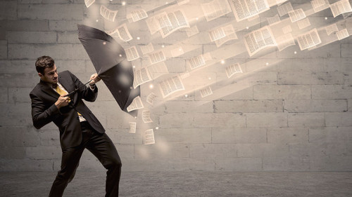 Anzugtraeger-Schirm-Papier-97925425-FO-ra2-studio