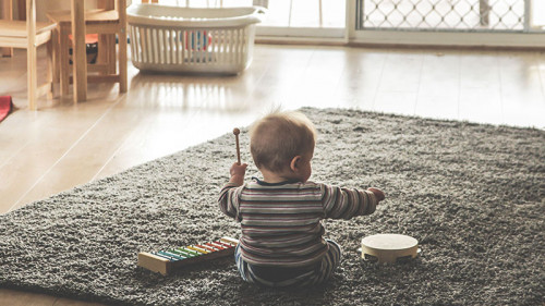 Kind-Trommel-Kita-818459-PB-thedanw