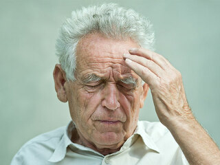 Senior-Kopfweh-55442935-FO-Budimir-Jevtic