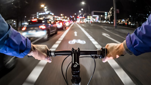 Fahrradfahrer-186046072-FO-David-Sch