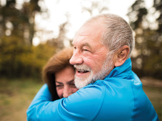 Senioren-Paar-125400648-FO-Halfpoint