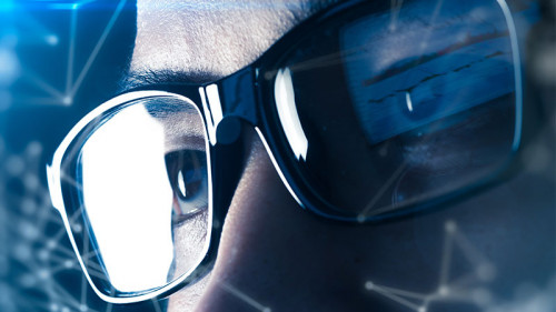 Mann-Brille-digitales-Netz-225342398-FO-TimeStopper