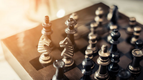 Schachbrett-178578352-FO-whyframeshot