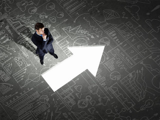 Anzugtraeger-Pfeil-Diagramme-73639249-FO-Sergey-Nivens