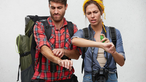 Paar-Urlauber-169277214-FO-Wayhome-Studio