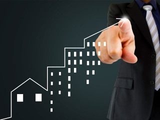 Anzugtraeger-Haeuser-Pfeil-99932247-FO-cunaplus