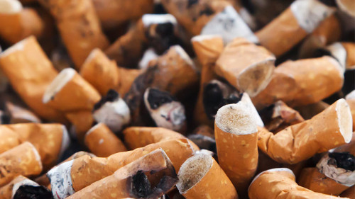 Zigarettenstummel-84430-PB-PublicDomainPictures