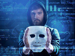 Hacker-Code-Maske-192900757-FO-Africa-Studio