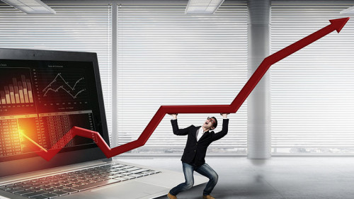 Laptop-Pfeil-Anzugtraeger-110648582-FO-Sergey-Nivens