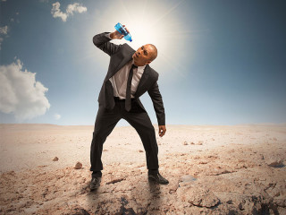 Anzugtareger-Wueste-63342046-FO-alphaspirit