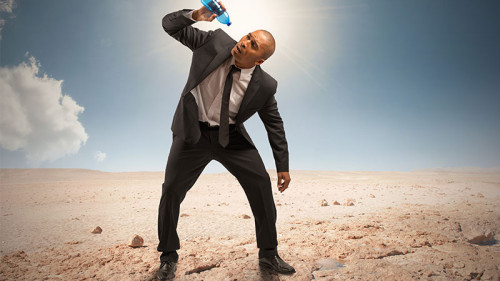 Anzugtareger-Wueste-63342046-FO-alphaspirit