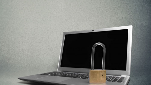 Laptop-Schloss-87156823-FO-BillionPhotos-com