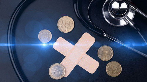 Pflaster-Muenzen-Stethoskop-202455405-FO-HNFOTO