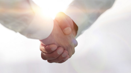 Hand-196489879-FO-ASDF