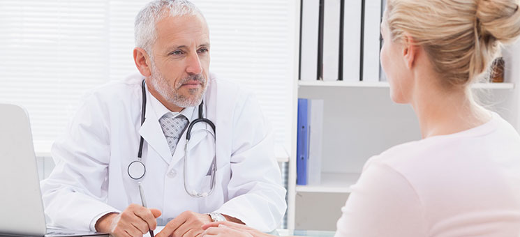 2019-08-13-Patientengespräch-71936046-FO-WavebreakMediaMicro