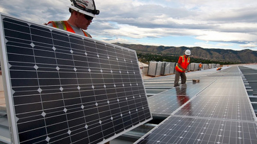 2019-08-13-Photovoltaik-Dach-41378-Pixabay-skeeze-CCO Public Domain