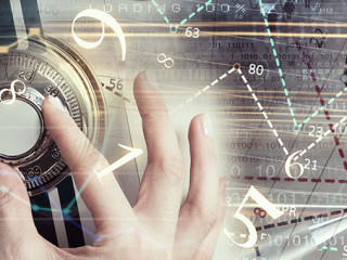 2019-08-14-Hand-open-digital-114885564-FO-Sergey-Nivens