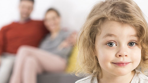 Tochter-Eltern-107945155-FO-Photographee-eu