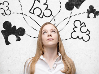 Anzugtraegerin-Puzzleteile-102622906-FO-denisismagilov