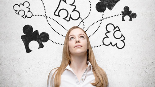 Anzugtraegerin-Puzzleteile-102622906-FO-denisismagilov