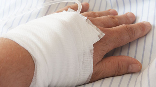 Hand-Verband-Bett-834157-PB-stux