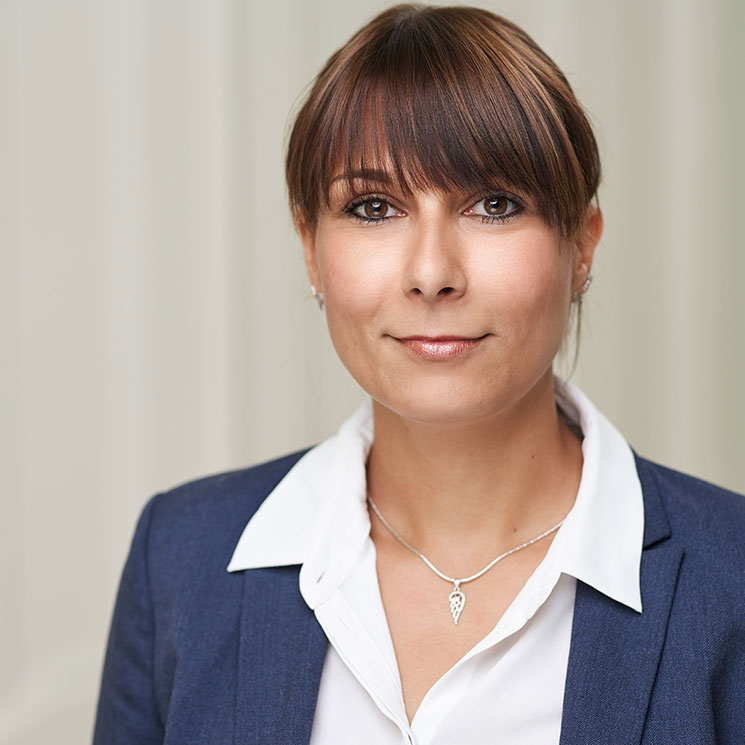 Stephanie-Has-FHR-Rechtsanwaelte