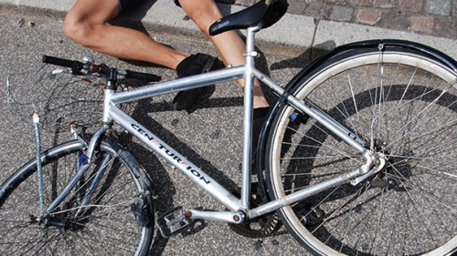 Fahrrad-Unfall-3714897-PB-AndersAndersen
